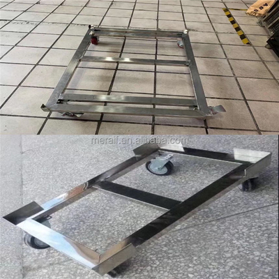 Quattro carretti di alluminio del contenitore del trasporto della Camera di logistica del supermercato del carretto del carrello dei camion della piattaforma delle ruote che muovono i carrelli