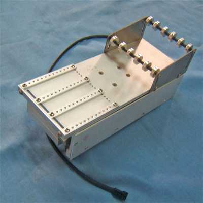 Alimentatore del tubo dell'alimentatore 3 del bastone dell'alimentatore di vibrazione di Yamaha per la scelta di SMT ed il posto 220v a macchina 24v